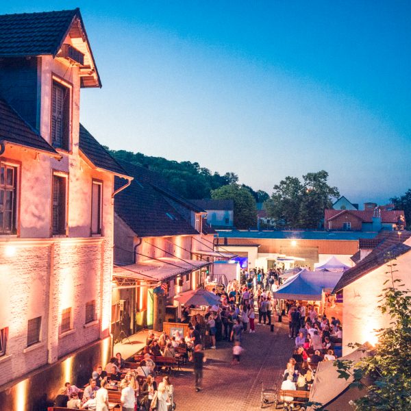 2 Jahre Gin Lossie bei Firma Dreesbeimdieke Bielefeld