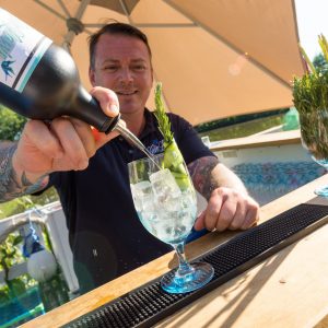 Gin Lossie Imagefotos mit Barkeeper