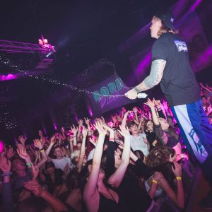 Finch Asozial Dorf Disko auf dem ruf Urlaubsnachtreffen