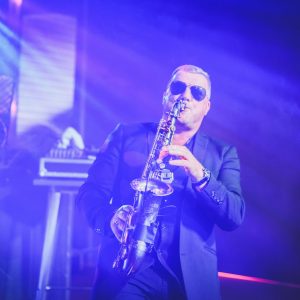 Gentleman Dee Live Saxophon